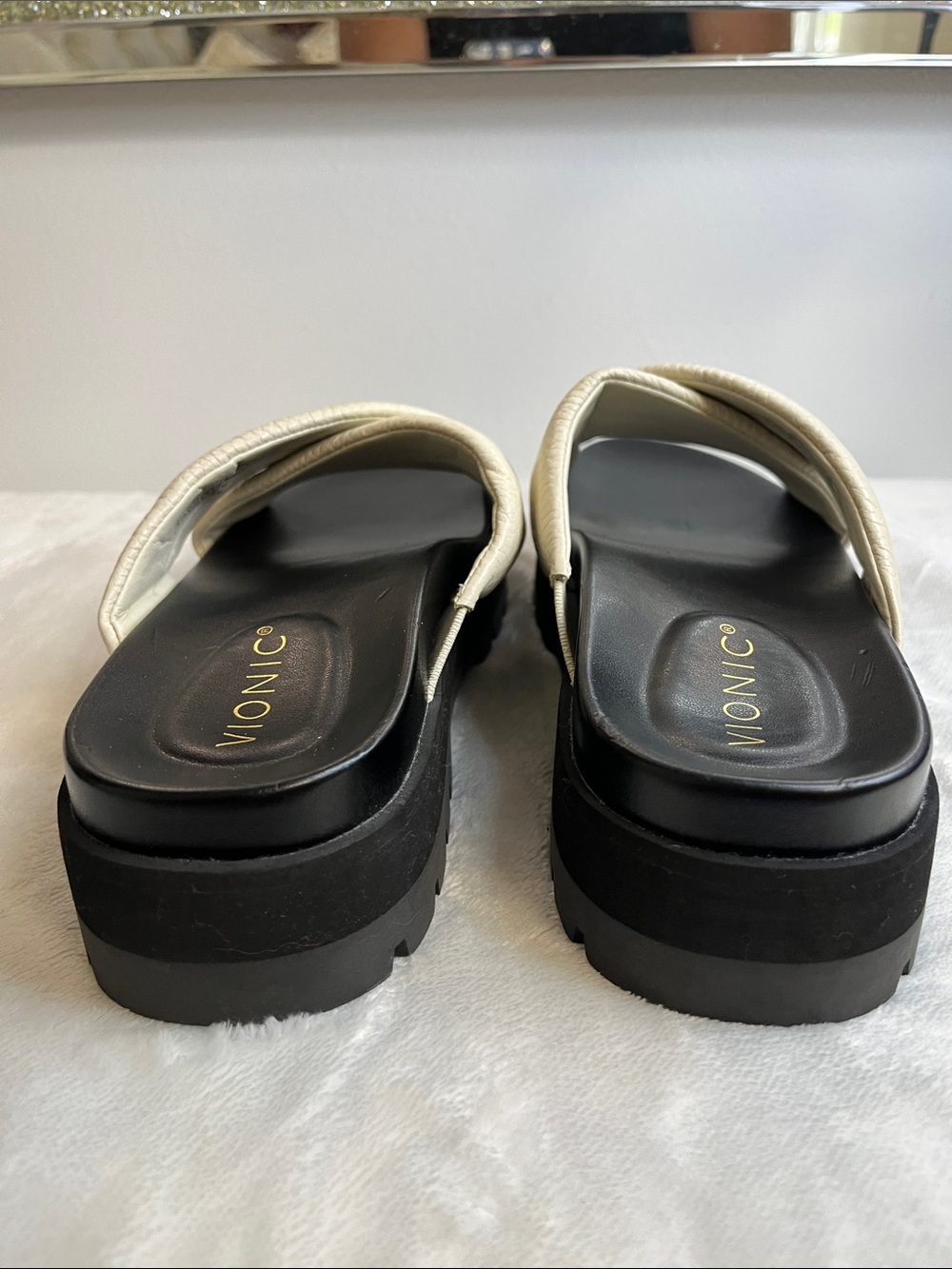 Vionic Ivory Leather Crisscross Slide Mules - Picture 6 of 12